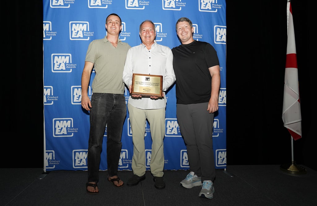 Seatronx Wins 2025 Award of Excellence for Best Display i qLRC3Xv XL